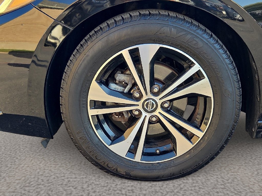 Used 2023 Black Nissan SV image 8