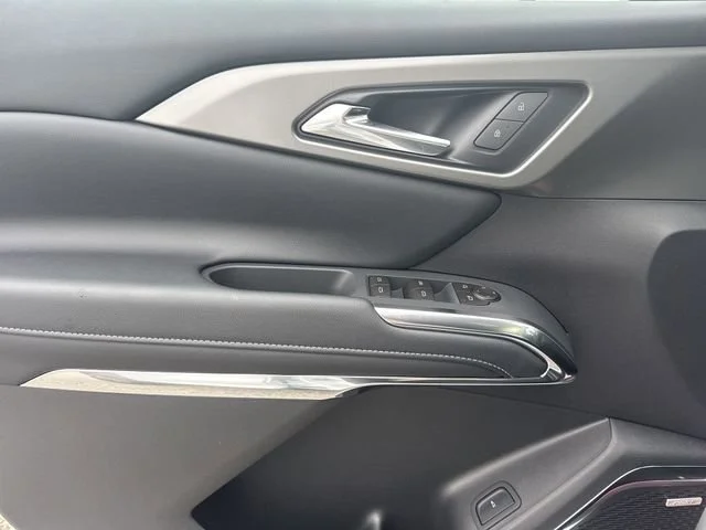New 2026 Summit White Chevrolet LT image 24