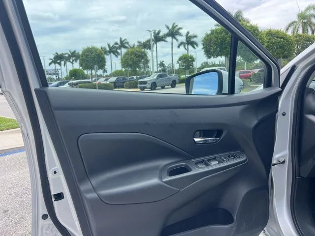 Used 2024 Silver Nissan 1.6 SV image 11