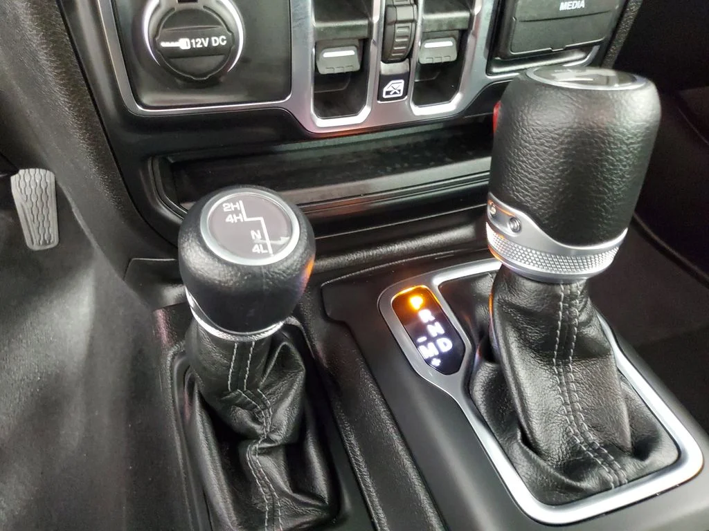 Used 2026 Gray Jeep Sport S image 17