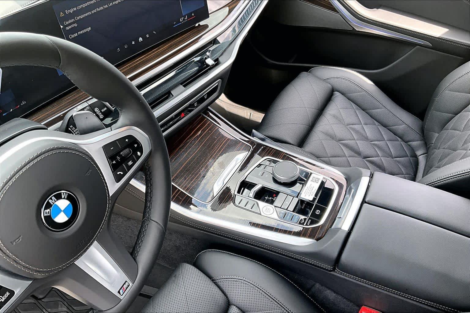 Used 2026 Dravit Grey Metallic BMW xDrive40i image 15
