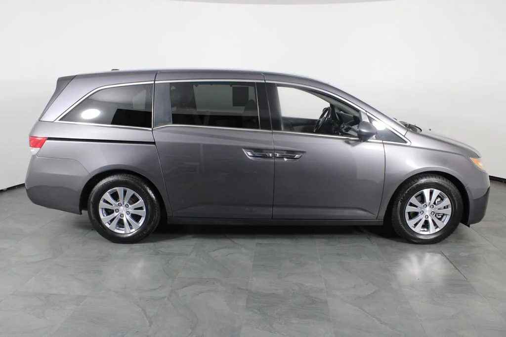Used 2016  Honda EX-L image 11