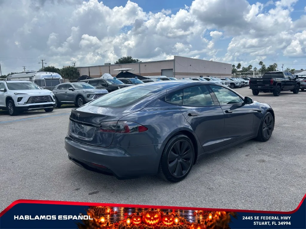 Used 2022  Tesla AWD image 7