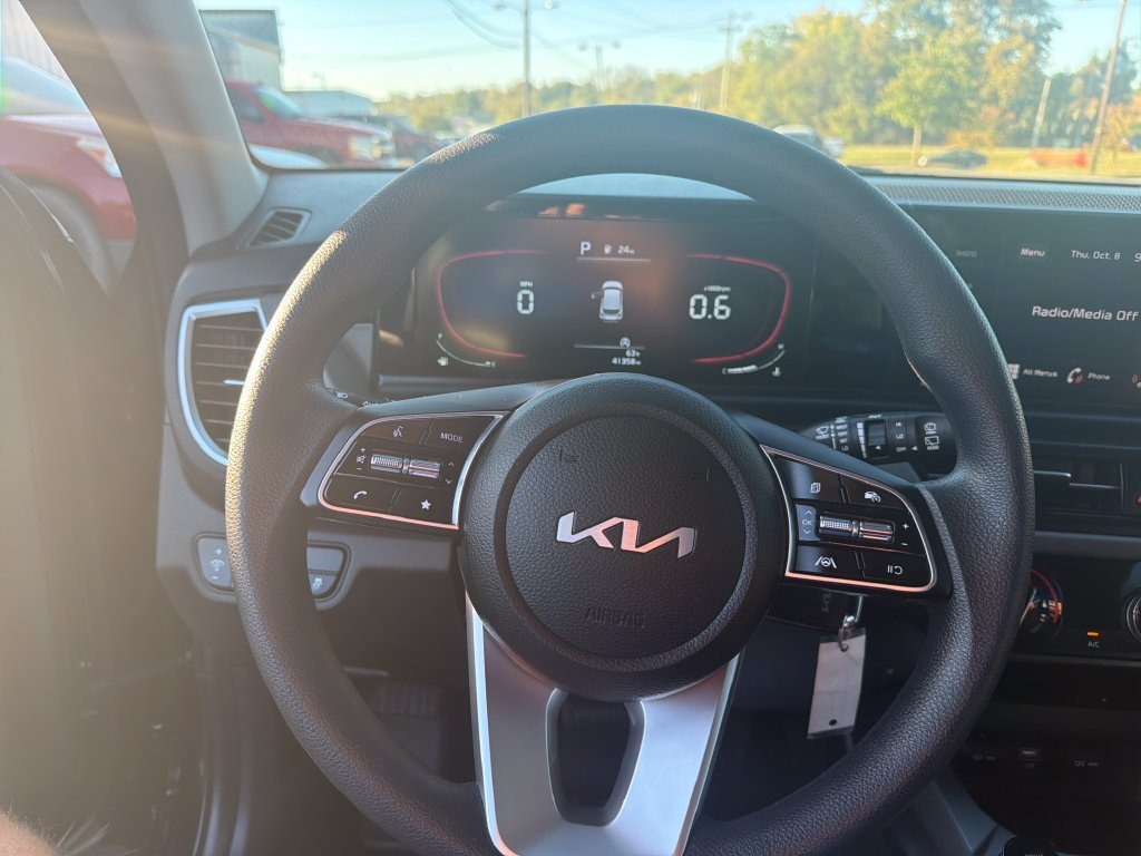 Used 2024 Black Kia LX image 17