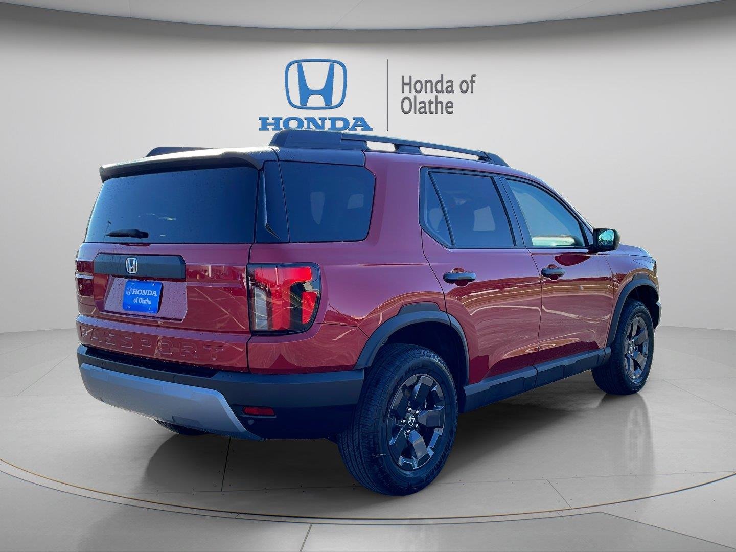 New 2026 Radiant Red Metallic II Honda RTL image 3