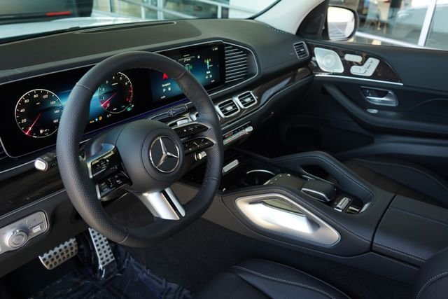 New 2026 Polar White Mercedes-Benz GLS 450 image 2