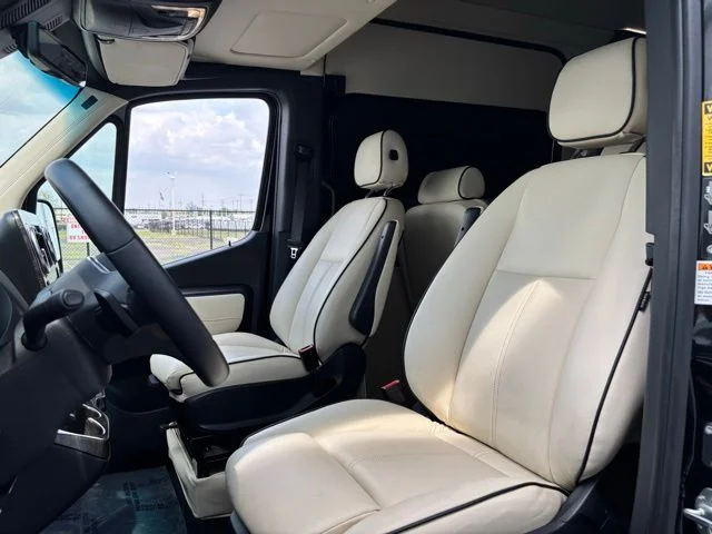 Used 2024 Obsidian Black Metallic Mercedes-Benz Midwest Automotive image 14