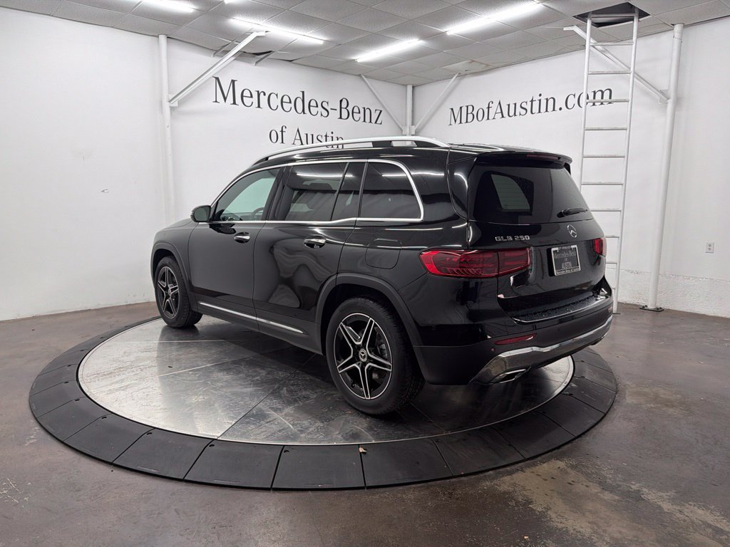 Used 2026 Black Mercedes-Benz GLB 250 image 5
