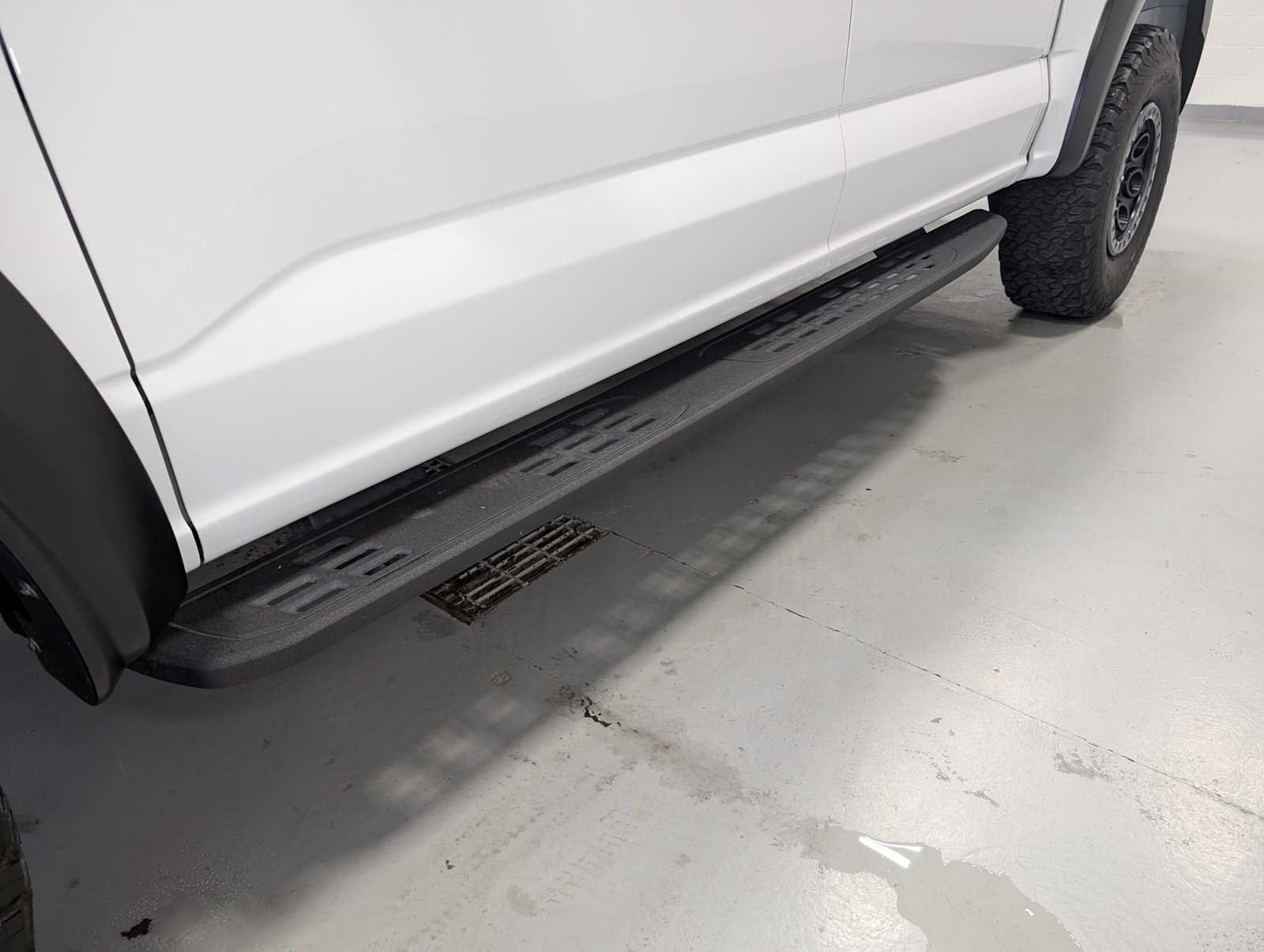 Used 2024 Oxford White Ford Raptor image 12