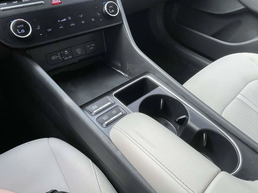 Certified Used 2024 Blue Hyundai SEL image 19