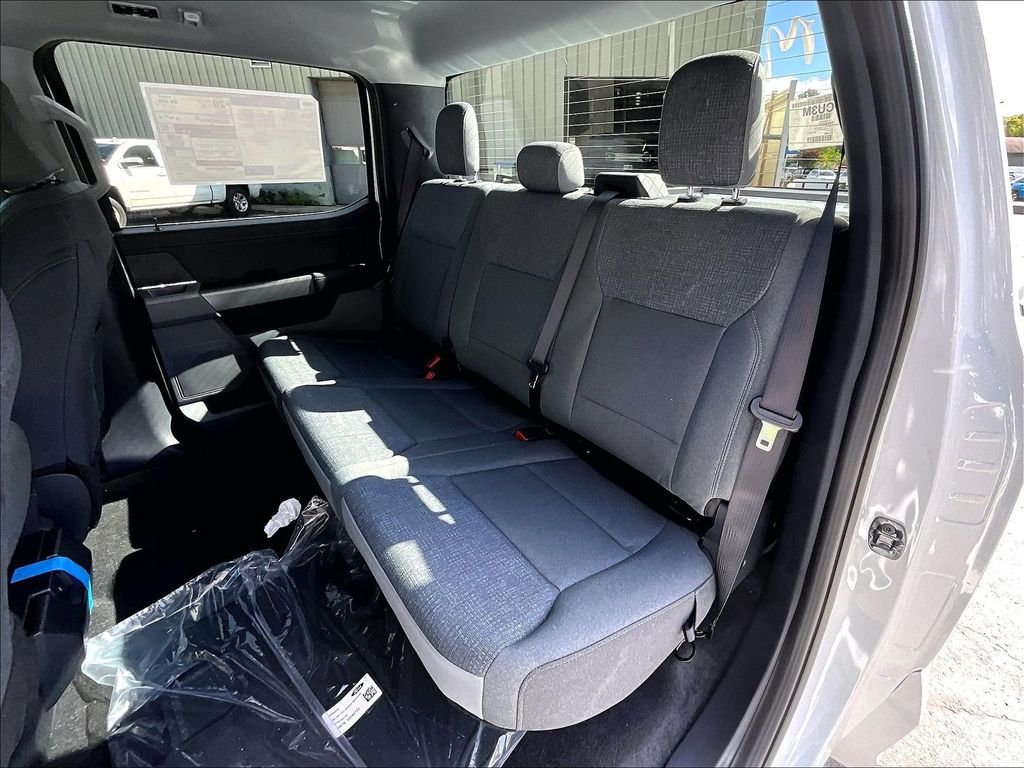New 2026 Oxford White Ford XLT image 11