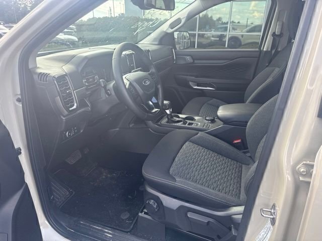 Used 2025 Beige Ford XLT image 13