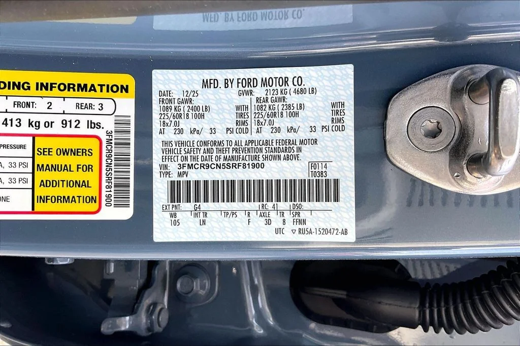 New 2025 Azure Gray Metallic Tri-Coat Ford Outer Banks® image 34