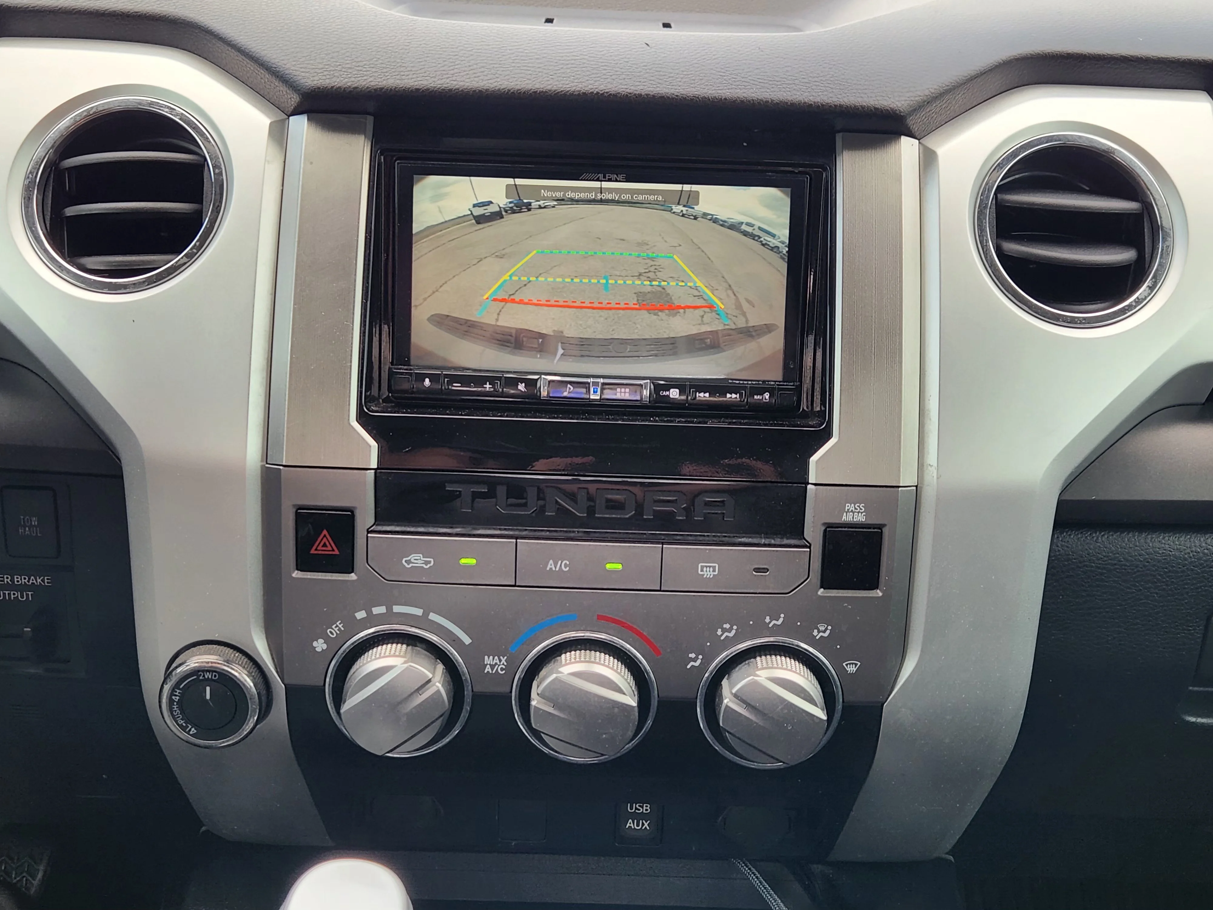 Used 2019  Toyota SR5 image 20