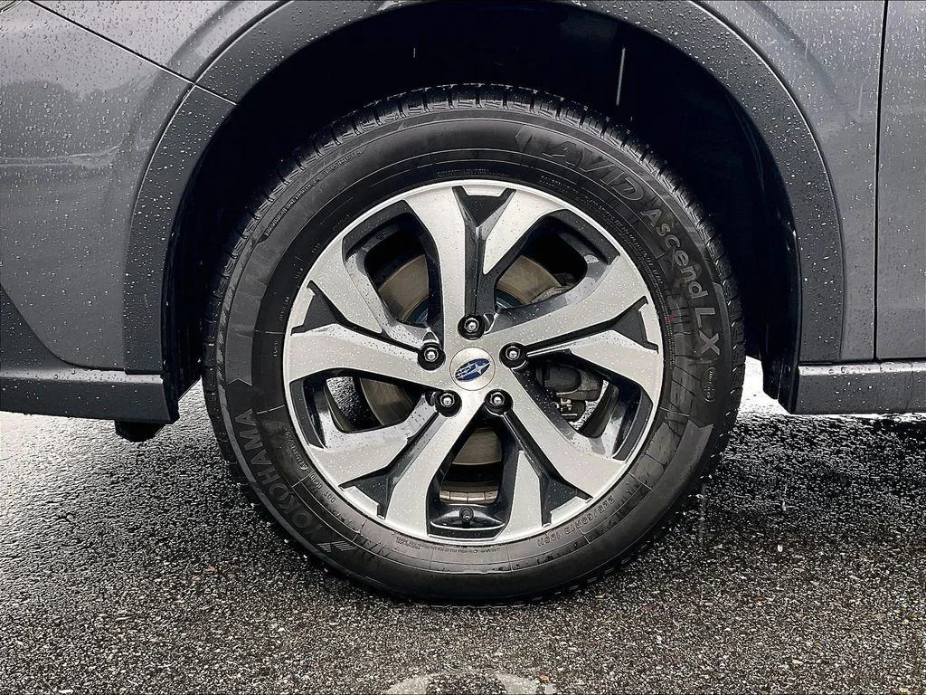 Used 2022 Magnetite Gray Metallic Subaru Limited image 7