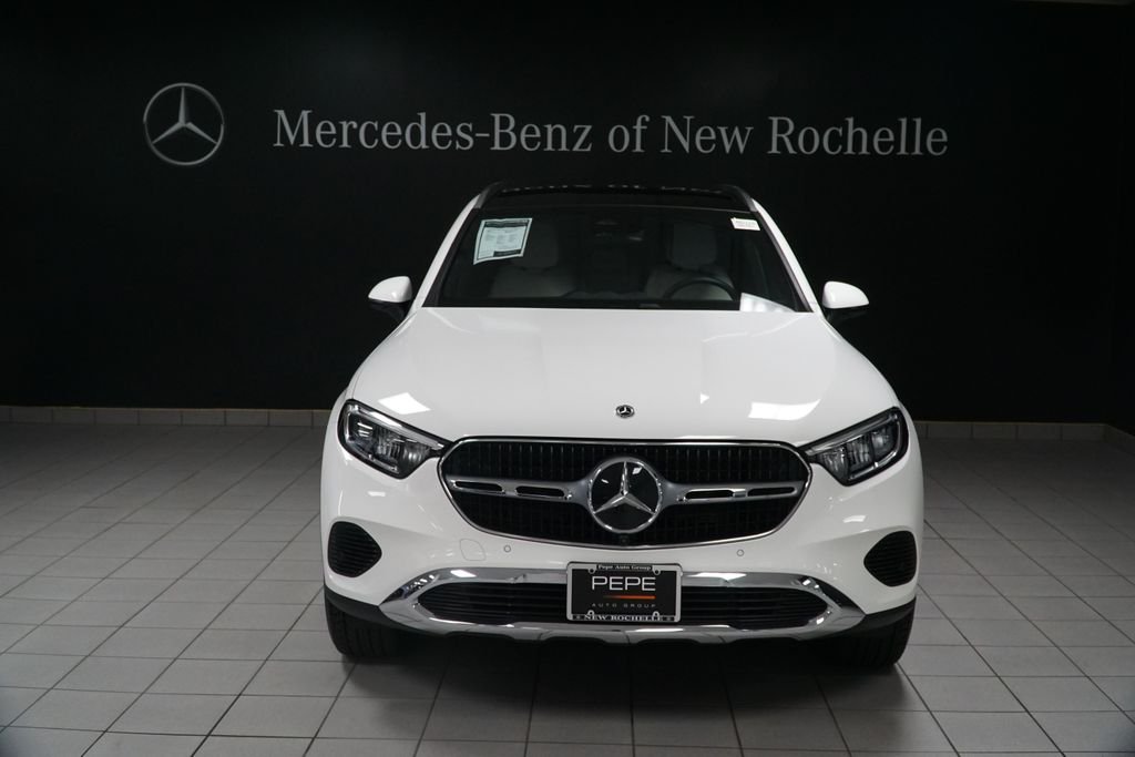 Certified Used 2026 White Mercedes-Benz GLC 300 image 4