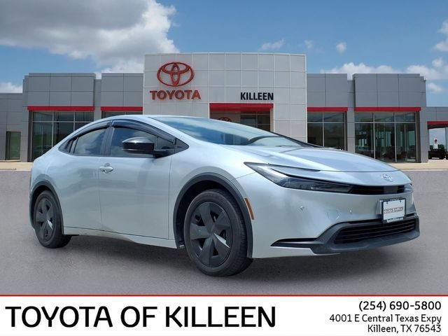 2024 Toyota Prius LE FWD's photo