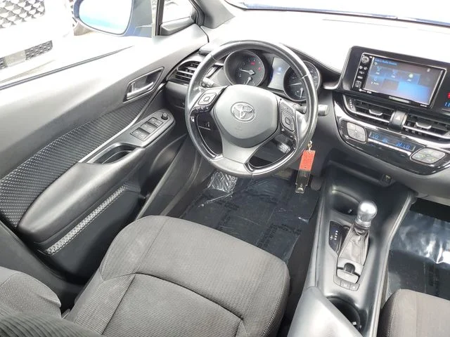Used 2018 Blue Toyota XLE image 15