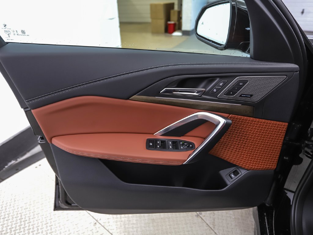New 2027 Black Sapphire Metallic BMW xDrive28i image 9