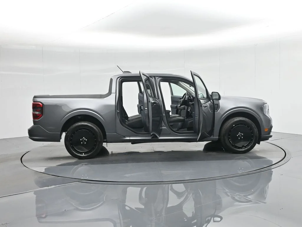 New 2025 Carbonized Gray Metallic Ford Lobo Standard image 4