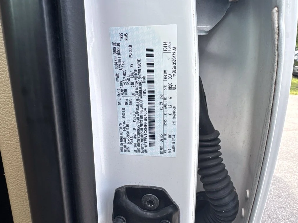 Used 2015 White Ford Lariat image 14