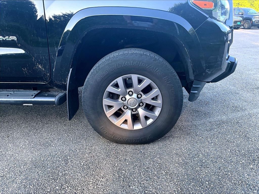 Used 2017 Black Toyota SR5 image 7