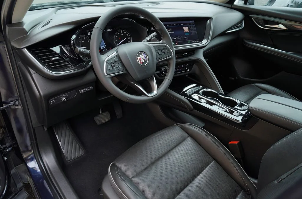 Used 2021 Blue Buick Essence image 11