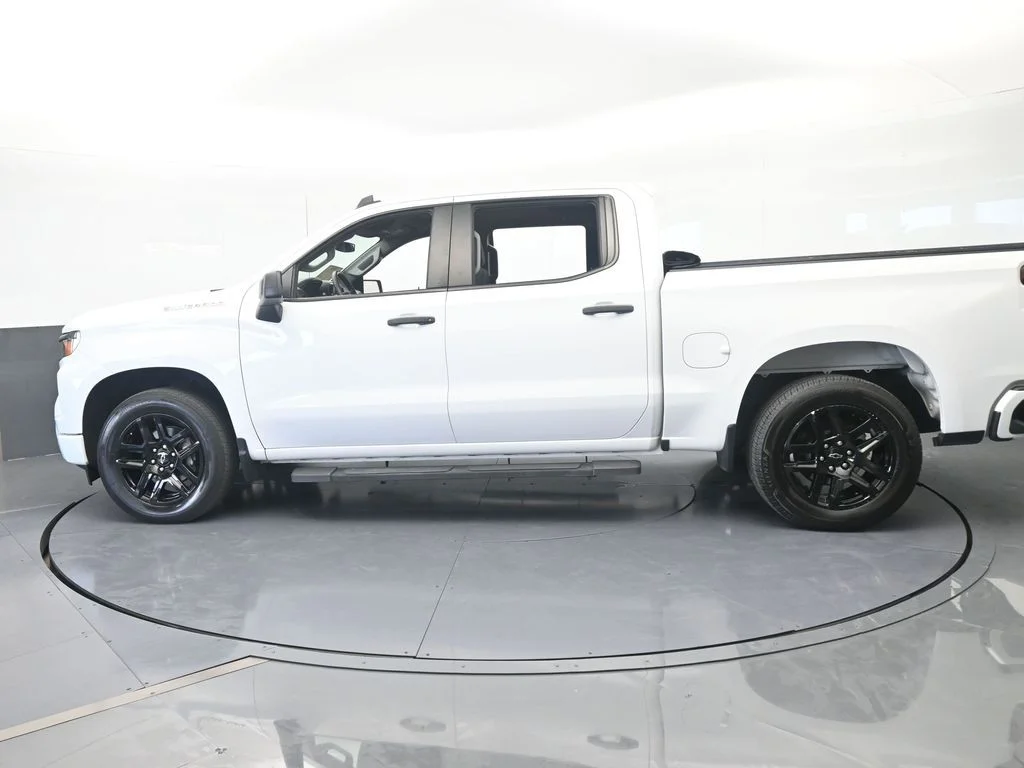 Used 2024 Summit White Chevrolet Custom image 3