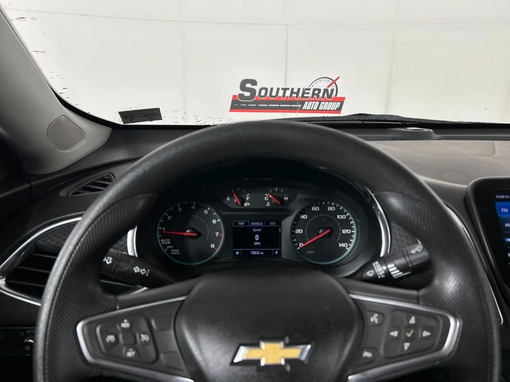 Used 2019 Blue Chevrolet LT image 13