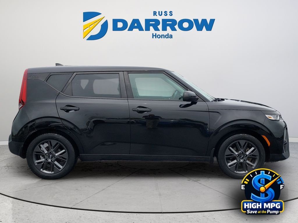 Used 2021 Black Kia EX image 6