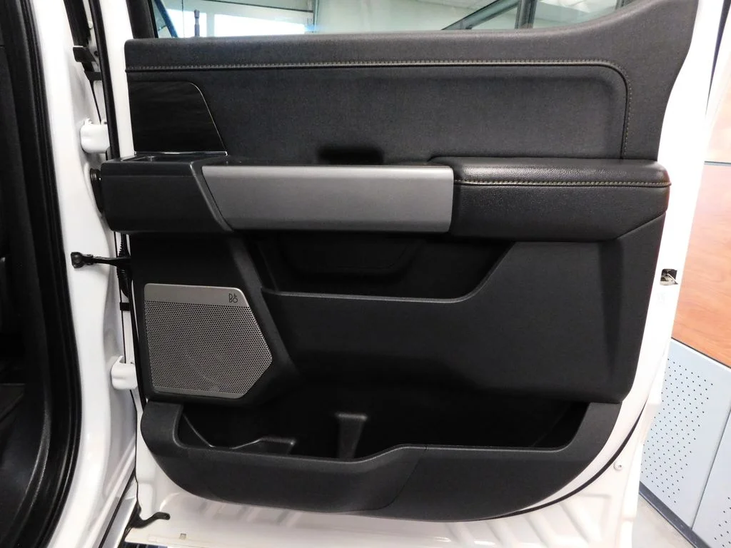 Certified Used 2025 Oxford White Ford Lariat image 36