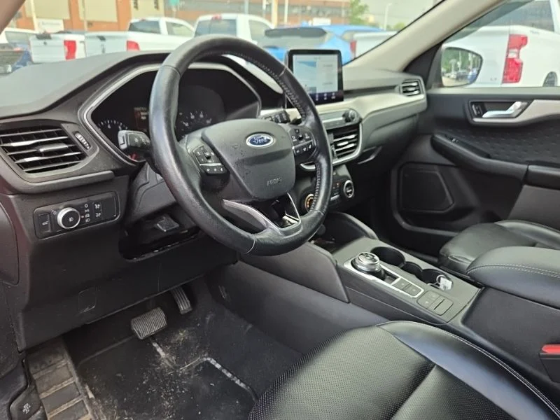 Used 2020 Orange Ford SEL image 9
