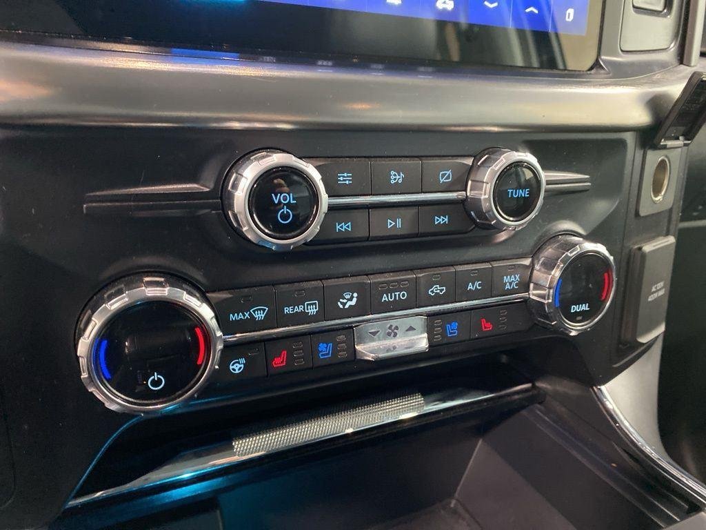 Used 2021 Black Metallic Ford LARIAT image 14