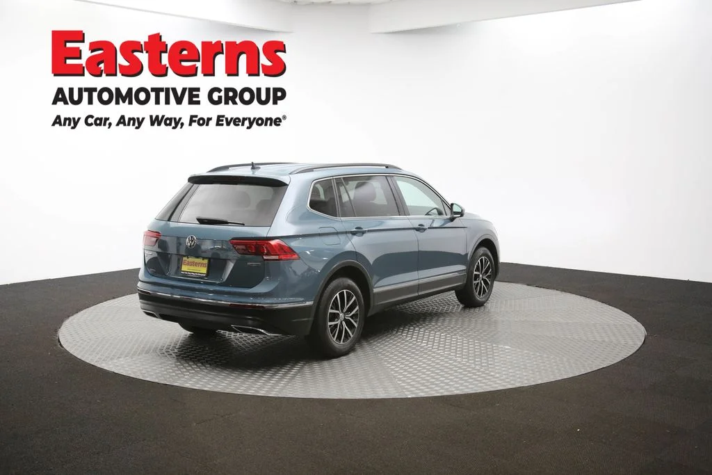 Used 2021 Blue Volkswagen 2.0T SE image 38