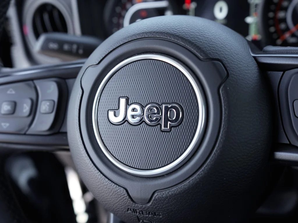 Used 2025 Black Clearcoat Jeep Rubicon image 19