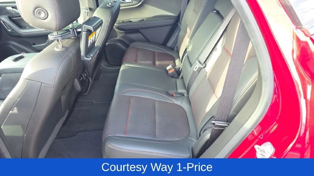 Used 2019 CAJUN RED TINTCOAT Chevrolet RS image 13