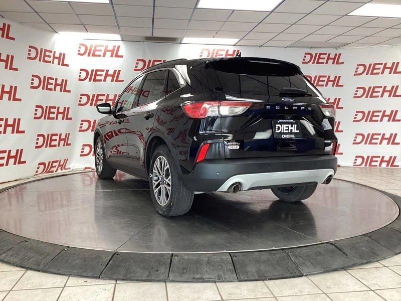 Used 2020 Black Ford SEL image 5