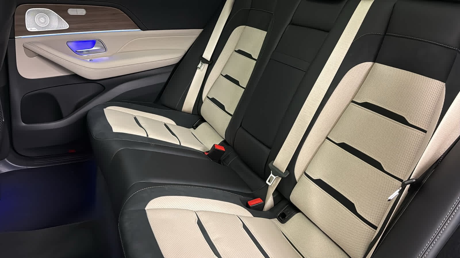 New 2026 Twilight Blue Metallic Mercedes-Benz AMG® GLE 53 image 31