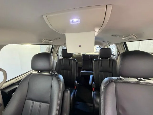 Used 2013 White Chrysler Touring image 14