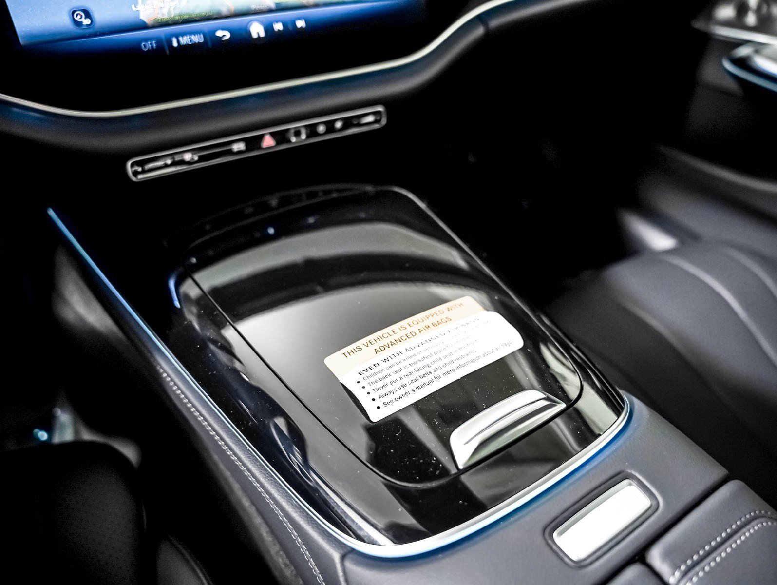 New 2027 Verde Silver Metallic Mercedes-Benz E 350 image 15