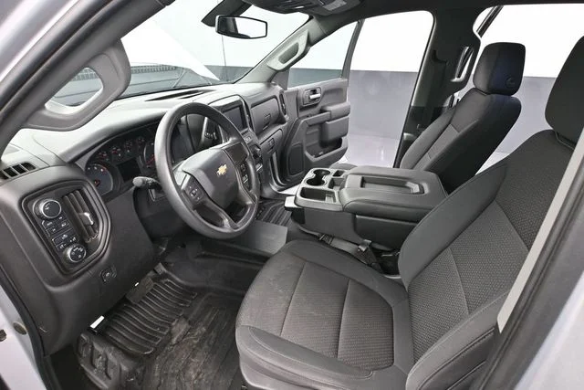 Used 2020 Silver Chevrolet WT image 23