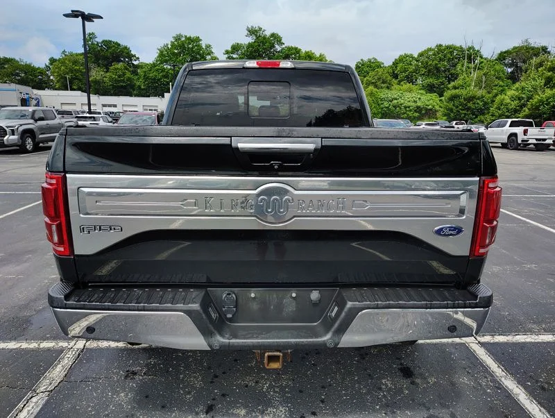 Used 2015  Ford King Ranch image 5