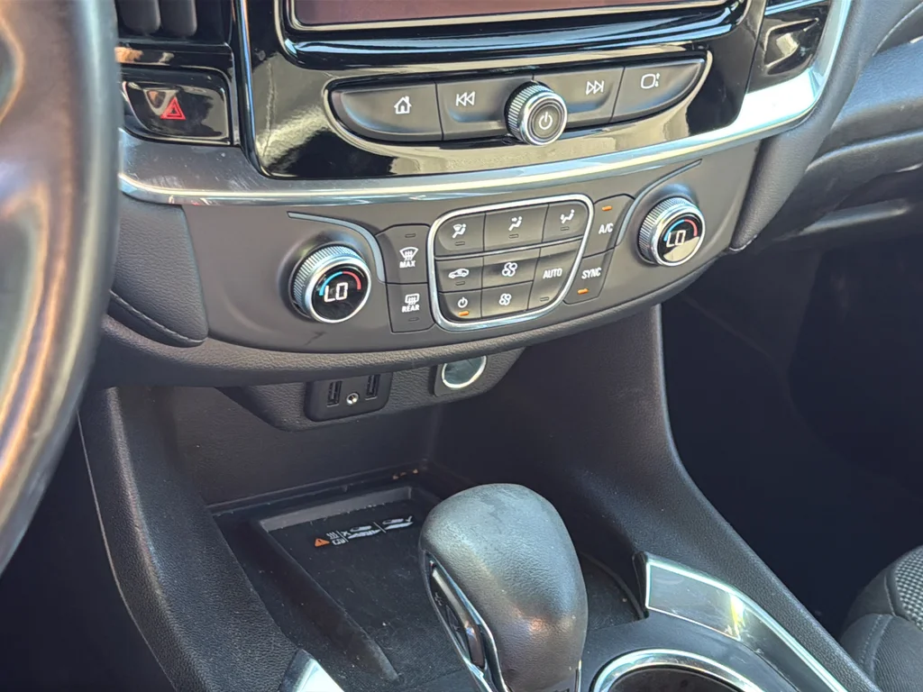 Used 2022 Blue Chevrolet LT image 21