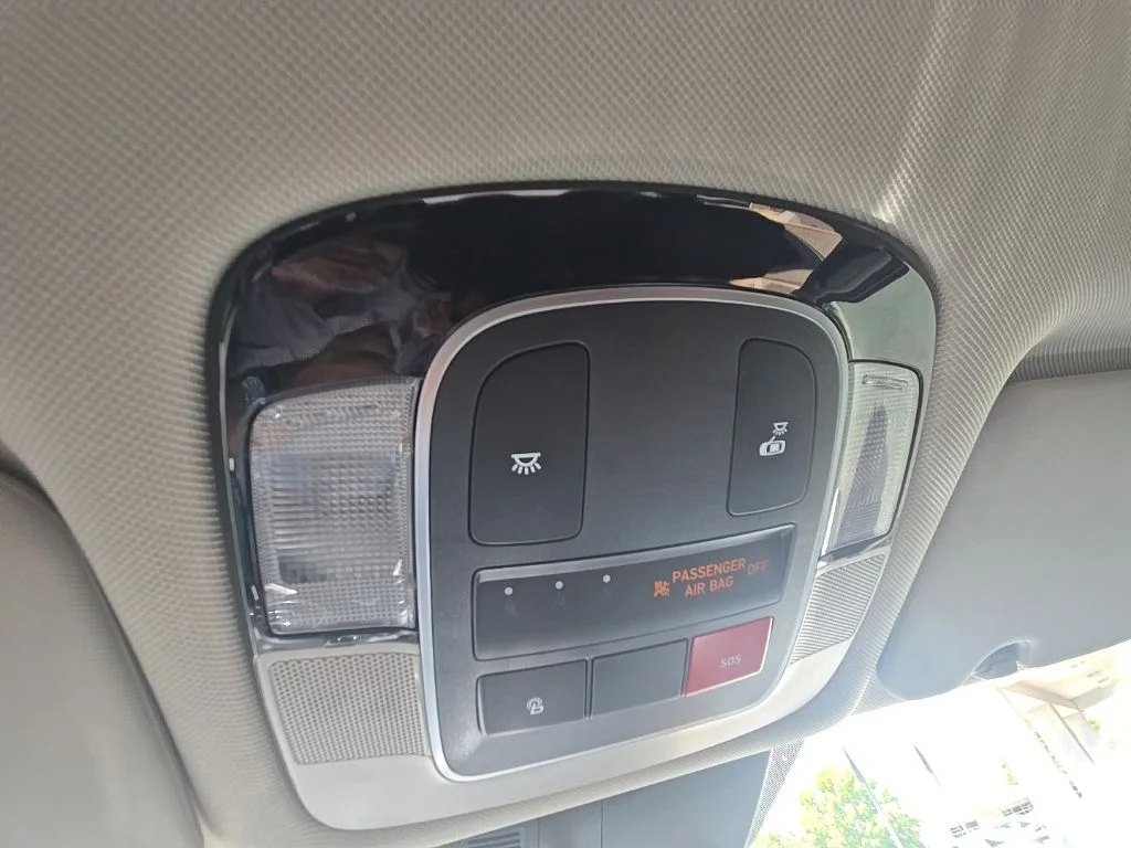 Used 2024 Silver Hyundai SEL image 18