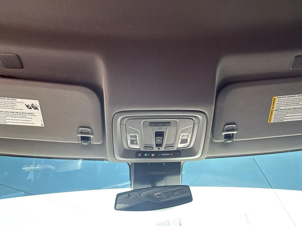 Used 2024 Summit White Chevrolet LT image 21