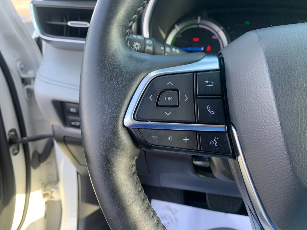 Used 2020 White Toyota Limited image 27