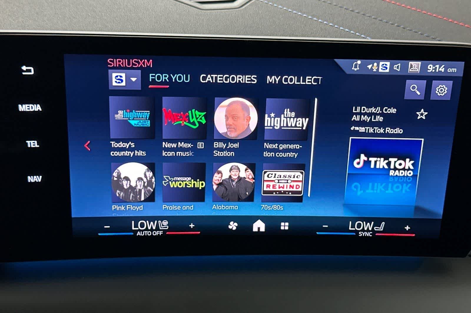 2026 BMW 2 Series M235 - Photo 17