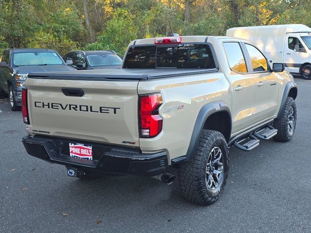 2024 Chevrolet Colorado ZR2 - Photo 18