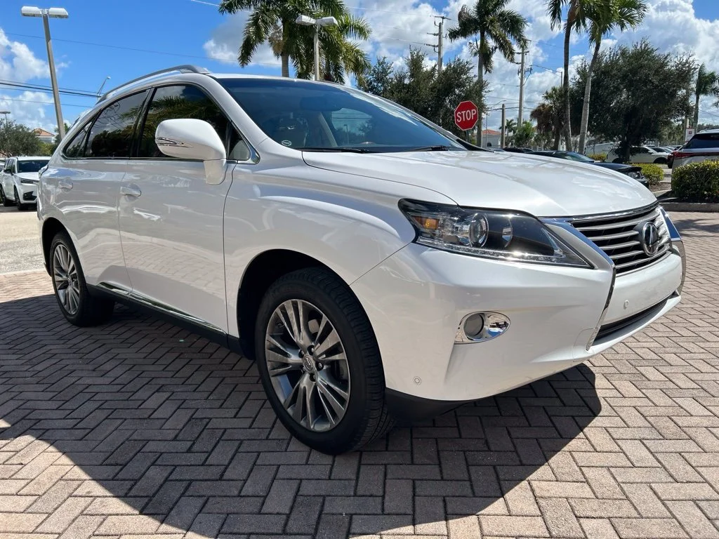 Used 2013 White Lexus 350 image 1