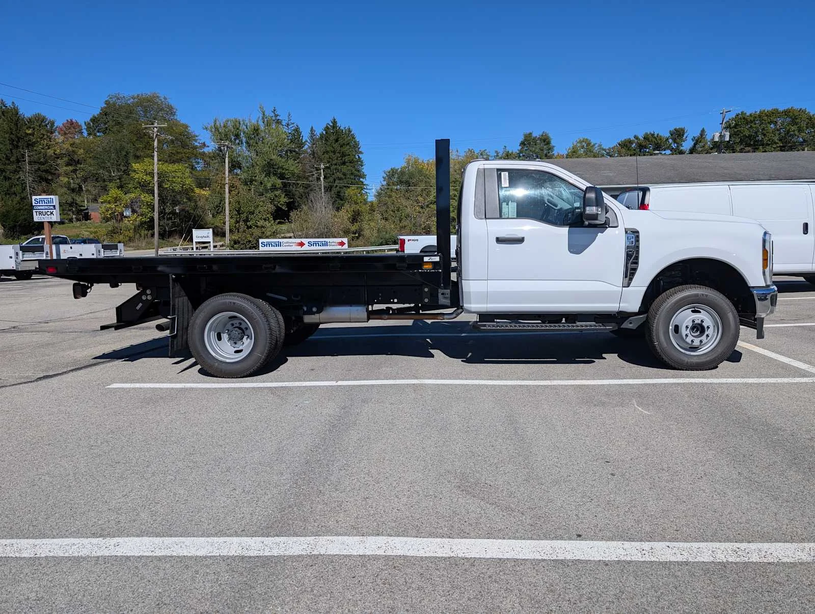 New 2026 Oxford White Ford F-350® XL image 7